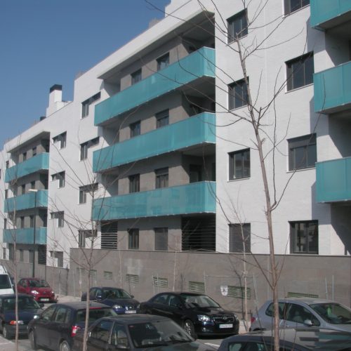 vista exterior de edificio de 34 viviendas